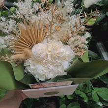 Load and play video in Gallery viewer, Birthday Dried Flower Arrangements - White - Sydney Only
